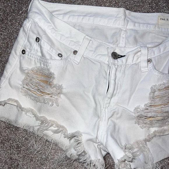 Rag & Bone White Distressed Destroyed Denim Jean Cut Off Shorts size 25 - Picture 2 of 4